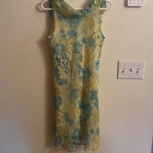 Stunning flower sundress!  Size 12, more like an 8!